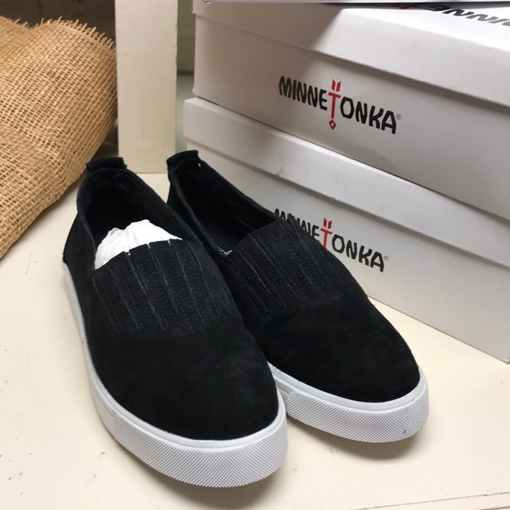 Minnetonka Gabi Slip On